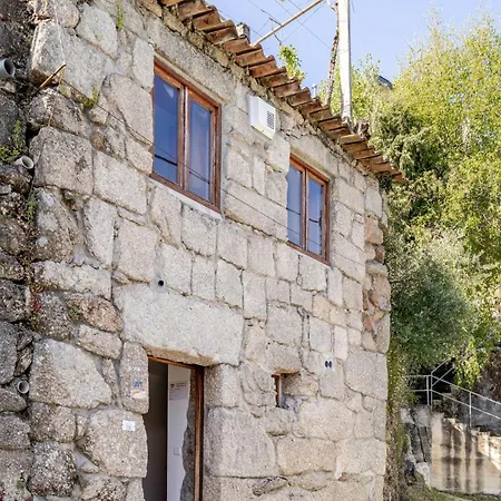 Holiday home Casa A Beira Da Agua Geres